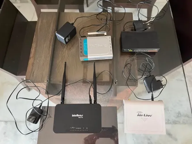 KIT 3 ROTEADORES E 1 SWITCH INTERNET 7 PORTAS