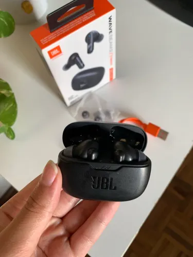 Fone JBL Wave Beam 2 sem fio Bluetooth