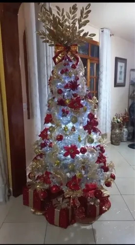 Vendo árvore de Natal