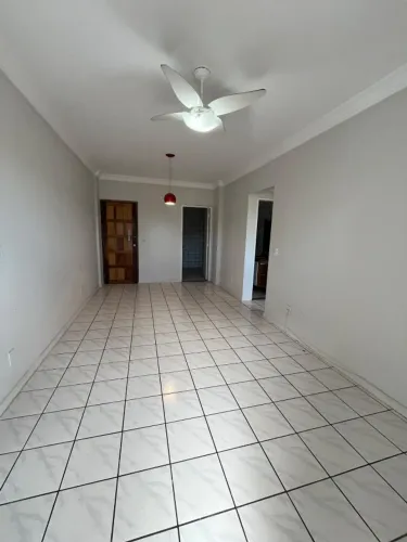 Apartamento 2 Quartos em Itapuã - 70m², Andar Alto, 1 Vaga