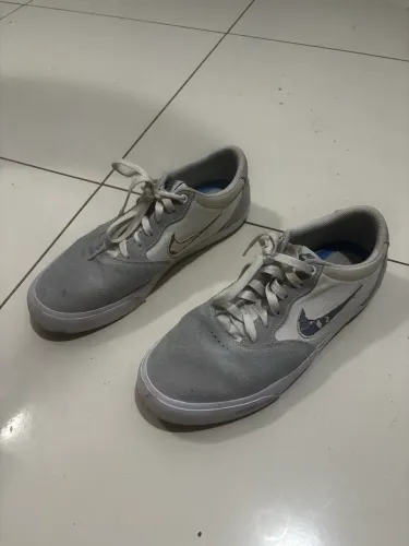TÊNIS NIKE SB