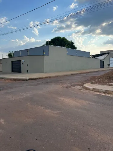 Casa disponível locação e a venda