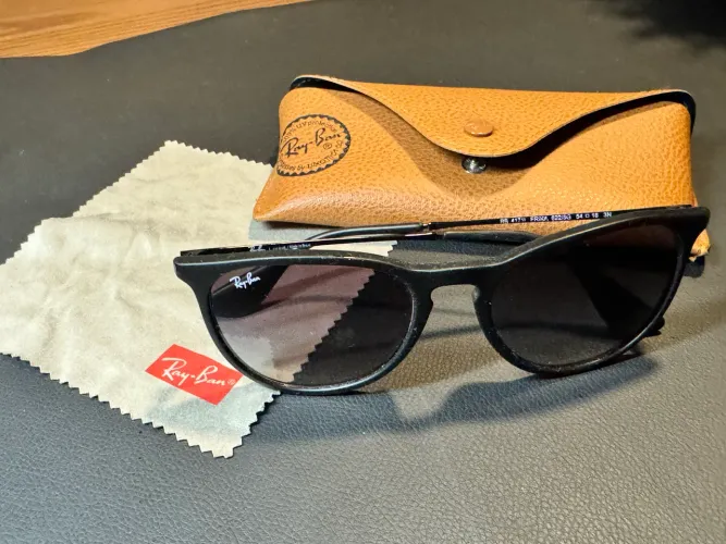 Óculos armação Ray Ban Erika 