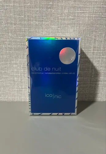 Perfume árabe Club de Nuit Iconic