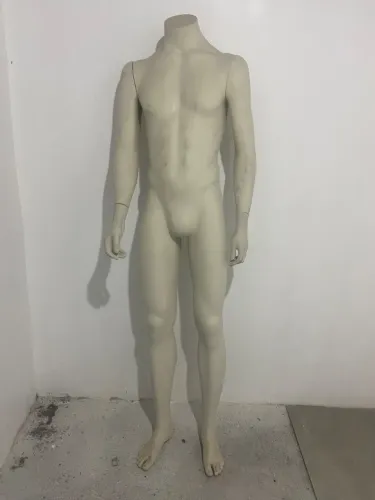 Manequim para loja masculino