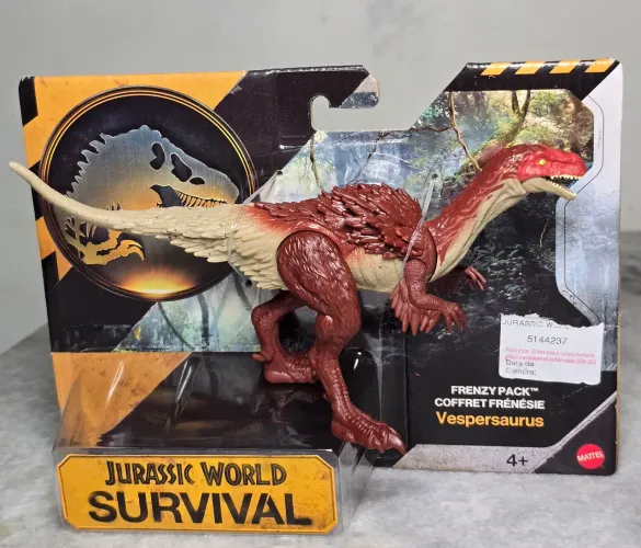 Jurassic World Survival Vespersaurus Frenzy pack mattel
