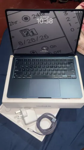 MacBook Air with Apple M2 Chip 13.6 polegadas 