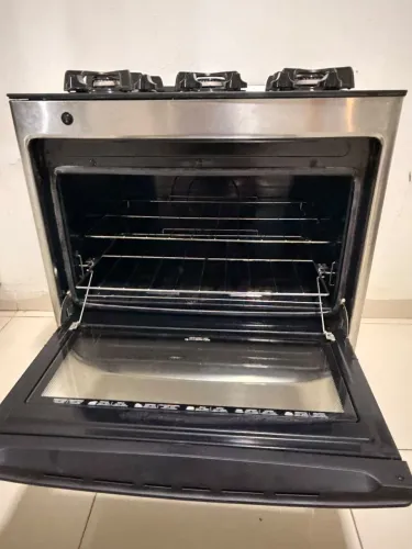 Vendo fogão cônsul 5 bocas 