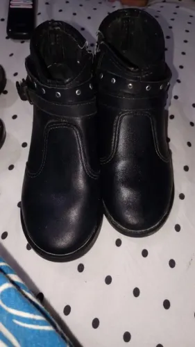 Bota infantil número 25