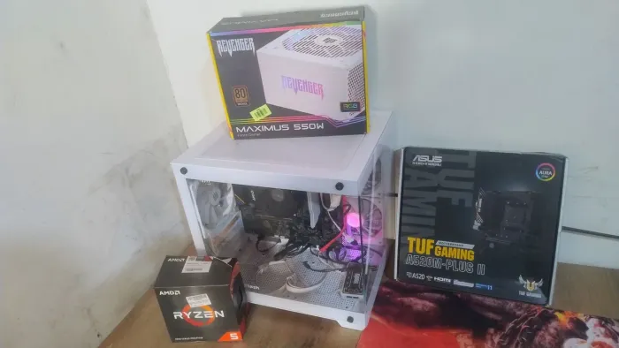 PC Ryzen 5 5500 / 16GB RAM / SSD NVMe 512GB / ASUS TUF ? Sem GPU