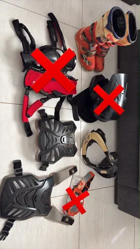 Equipamentos de Motocross