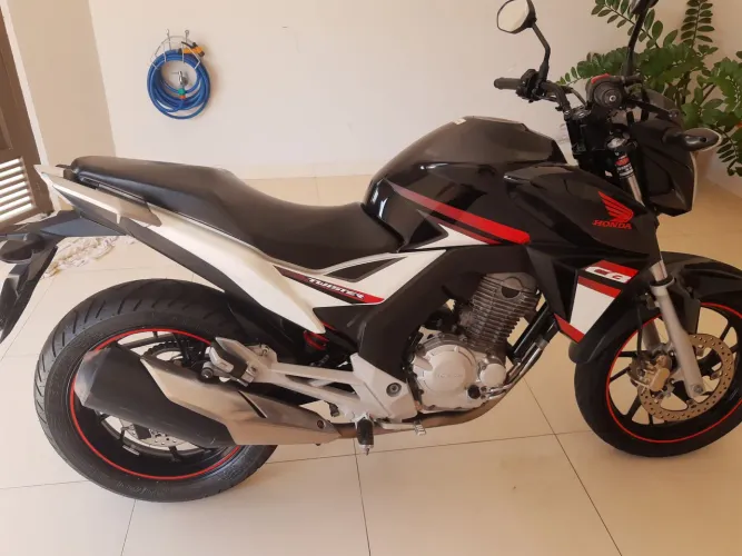 Vende-se tuwister 250