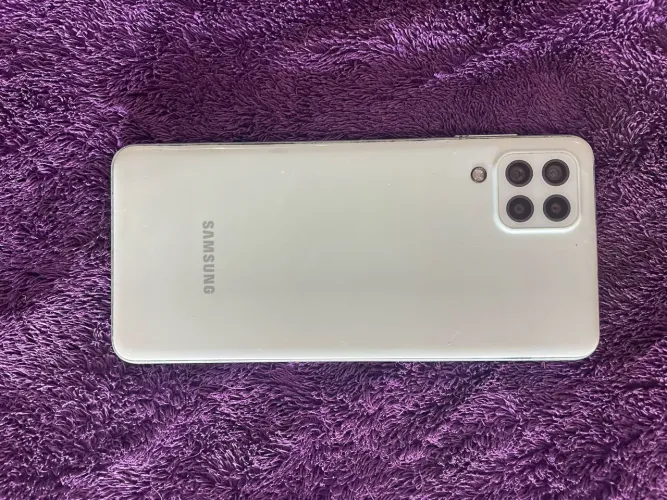 Vendo celular A22 ótimo estado 