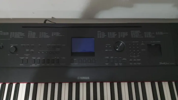 Piano Yamaha digital dgx 660