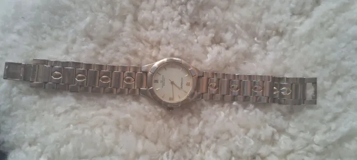 Relógio feminino mondaine 