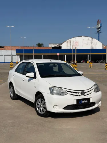 Toyota Etios XS Sedan 1.5 Flex 16V 4P Mec. 2015