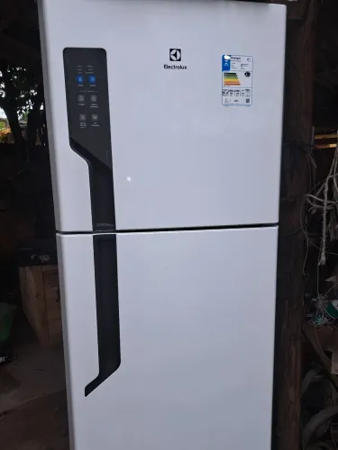 Geladeira inverter eletrolux dúplex impecável
