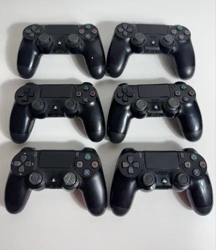 Controles PS4 no estado