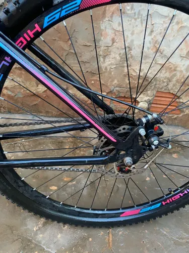 Vende-se uma bicicleta mais informação entra em contato *