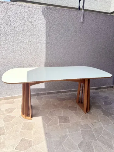 Mesa de Jantar 6 Lugares Mesa 1,80m em MDF e Base Ripada