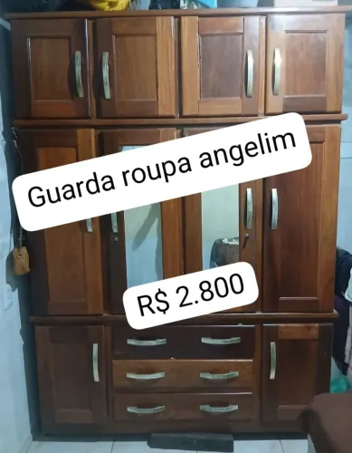 Guarda roupa de Angelim