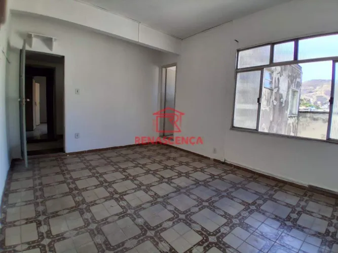 Sala Comercial em Cascadura Avenida Ernani Cardoso.