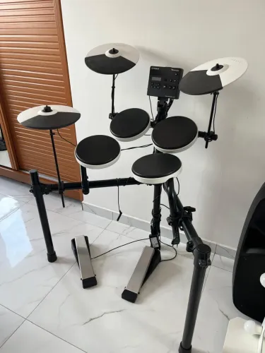 BATERIA ELETRÔNICA ROLAND TD-02K