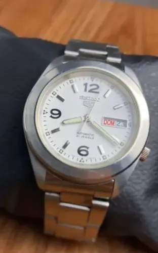 Relógio Seiko 5 fundo branco raro