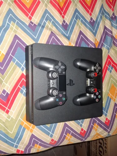 PS4 Slim Completo + 7 Jogos + 2 Controles Por R$1600 / Negociável No Pix Leva Hoje 