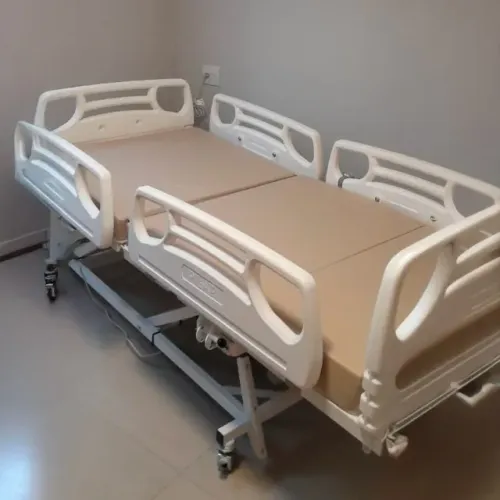 Cama Poltrona Hospitalar Motorizada 3 Movimentos Pilati + Colchão