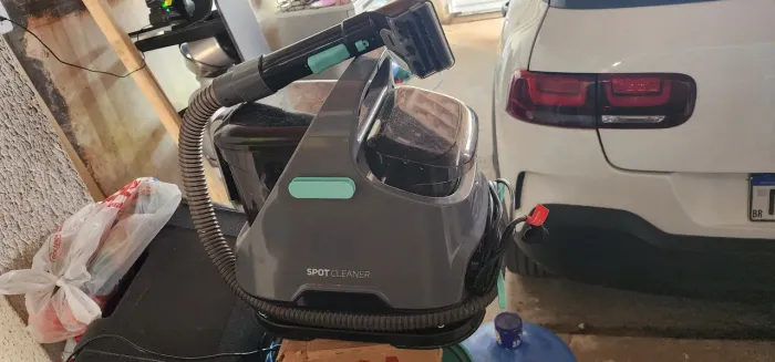 Extratora WAP Spot Cleaner para Estofados - Funcionando