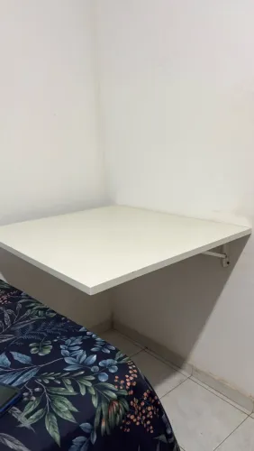 Vendo Mesa dobrável retrátil de parede