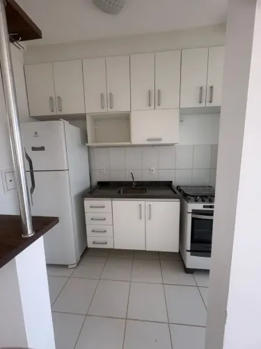 Apartamento semi-mobiliado com condomínio e IPTU incluso