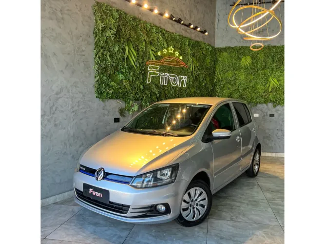 Volkswagen Fox Bluemotion 1.0 MI Total Flex 12V 5P 2015
