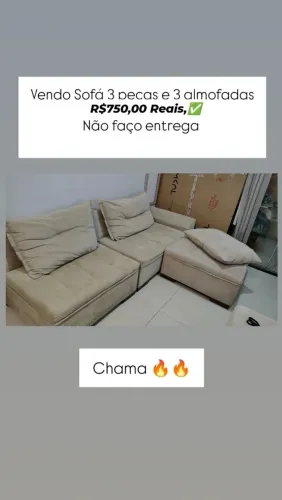 Vendo Sofá 3 peças 3 almofadas R$ 750,00 reais não faço entrega
