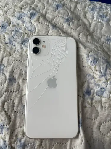 Vendo iPhone 11 128gb venda de peças
