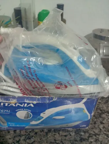 Vende-se Ferro de Roupa Novo
