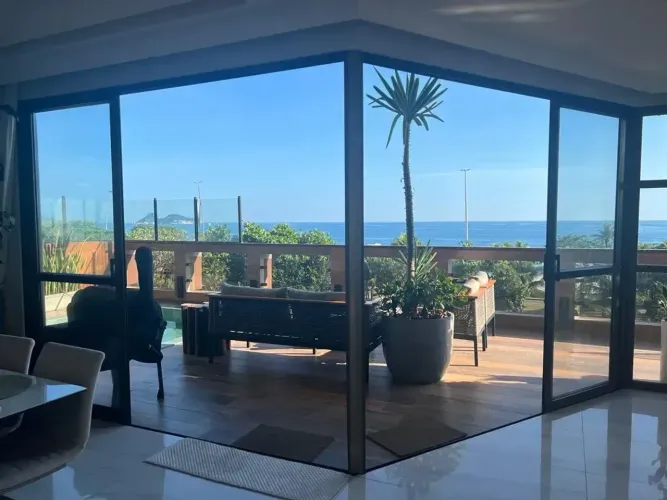 Lindo Apartamento Duplex Luxo A Venda Mobiliado 4Quartos 2 Suítes Piscina Frente Mar Barra