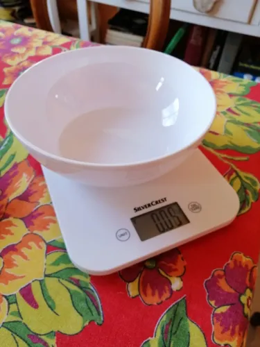 BALANÇA DE COZINHA ELETRÔNICA - PRODUTO NOVO NA EMBALAGEM - com bacia