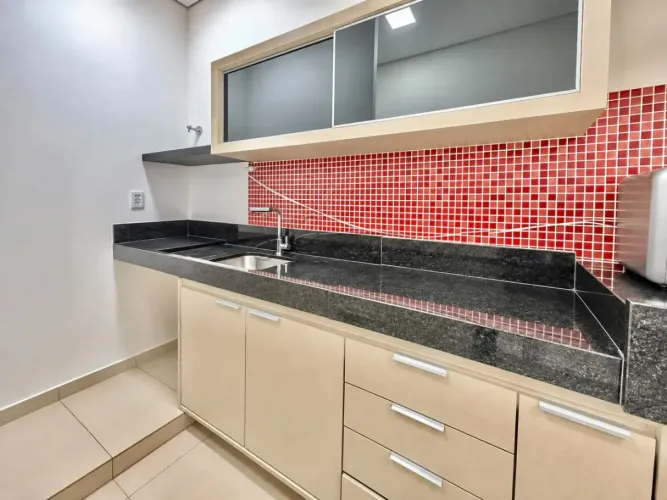 Loja de 91m² com 02 banheiros para locação e venda - Jardim Palma Travassos