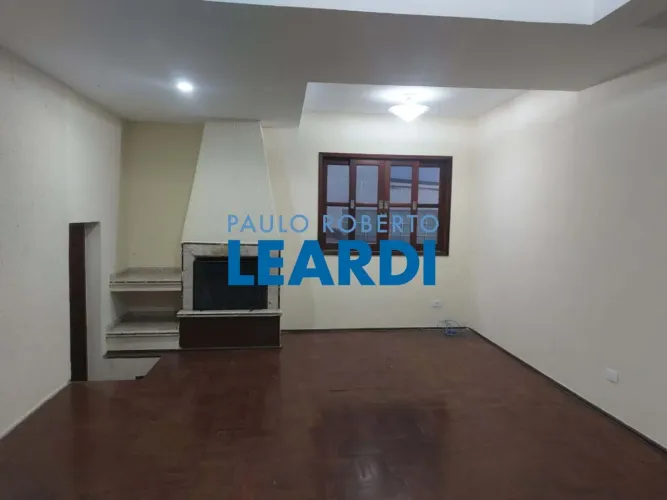 CASA EM CONDOMÍNIO - CONDOMÍNIO ARUJAZINHO 4 - SP