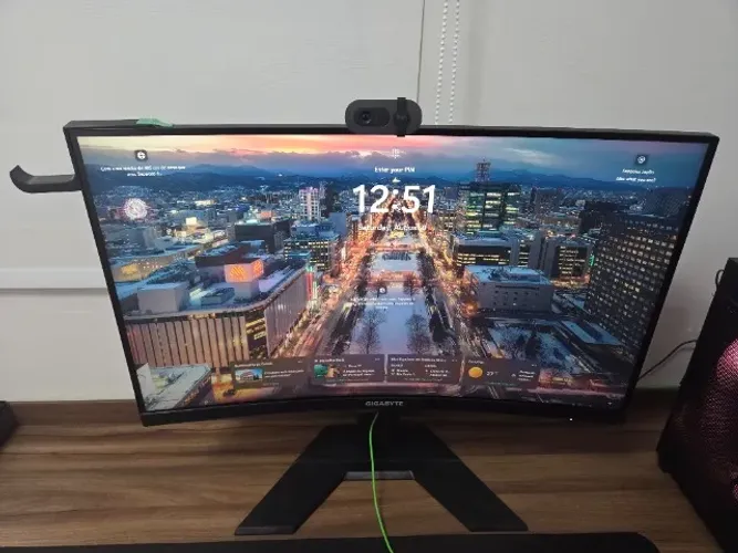 Monitor Gamer Gigabyte com tela de 27" 165Hz e resolução Full HD Monitor Gamer Gigabyte