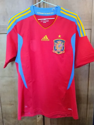 Camisa Espanha Home 2010 original Adidas - Tamanho M - Em ótimo estado de conservação