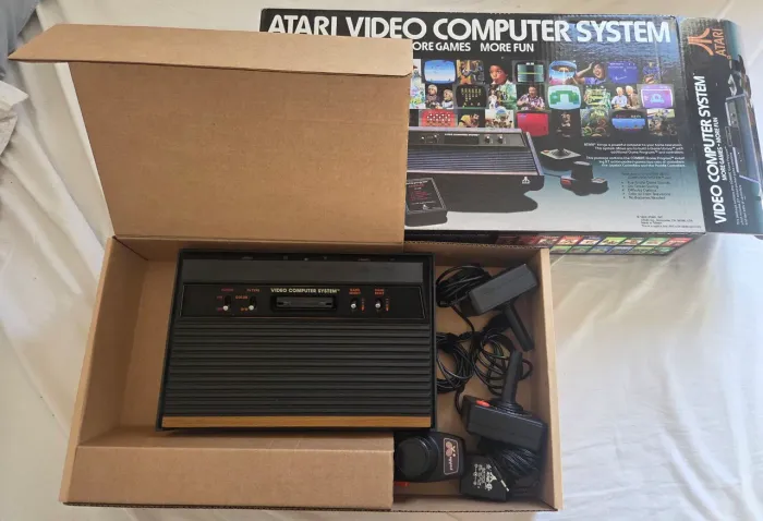 Atari woodgrain impecável caixa e berço reprô lindo!!!
