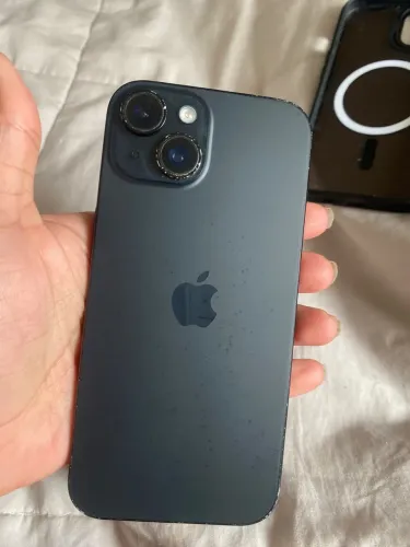 iPhone 15 128GB 