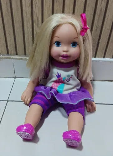 Boneca little mommy 