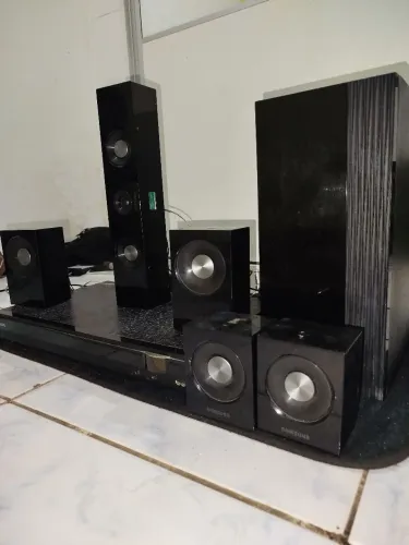 Home Theater completo com defeito de proteção
