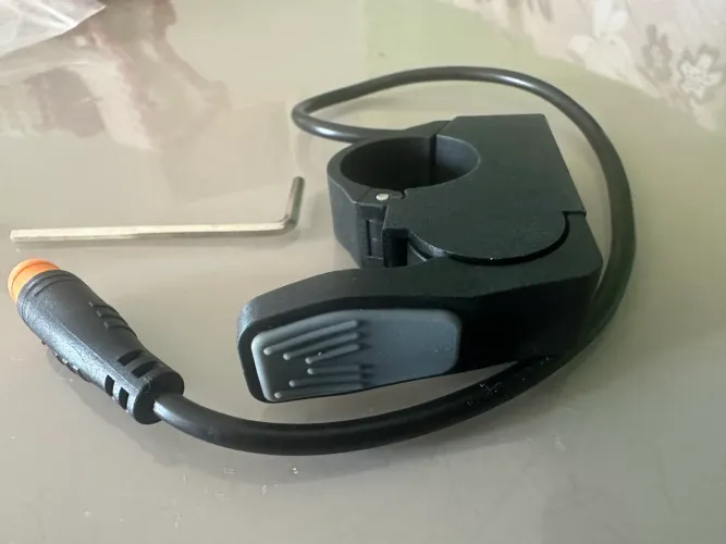Acelerador bike elétrica conector 3 pinos