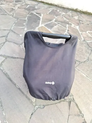 Cadeira de bebê de carro
