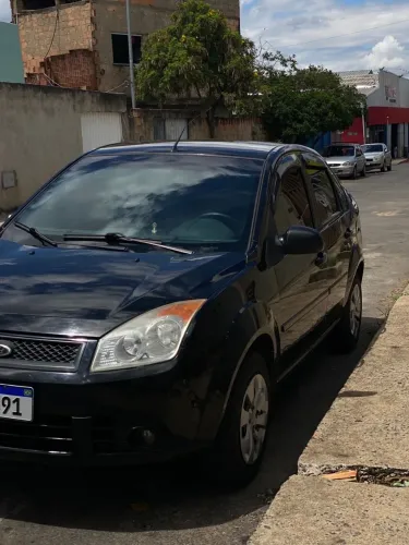 Ford Fiesta Sedan 1.0 8V Flex 4P 2008